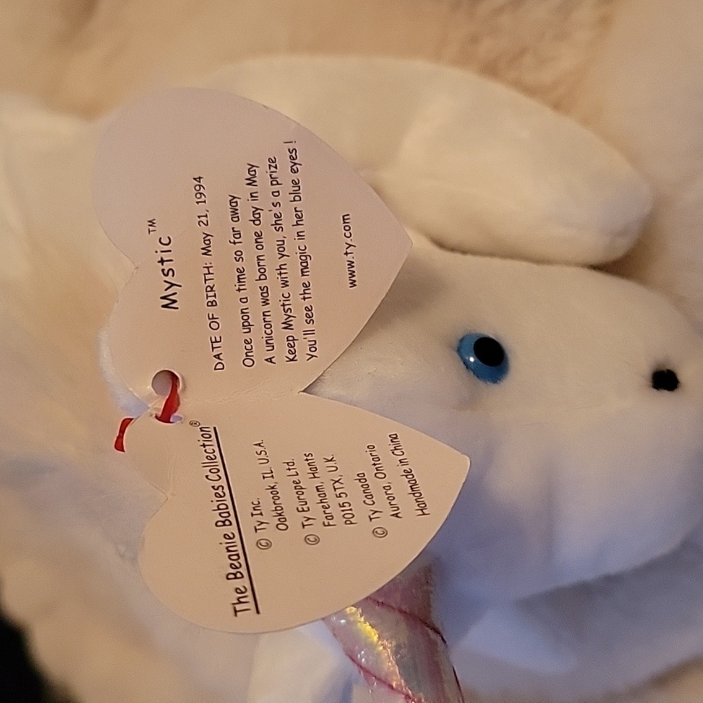 RARE Retired TY Beanie Baby "Mystic" the Unicorn 🦄 Iridescent Horn Rainbow - Picture 8 of 8